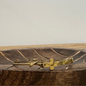 Alex and Ani Cross Wrap Wire Bangle Bracelet - Rafaelian Gold Finish